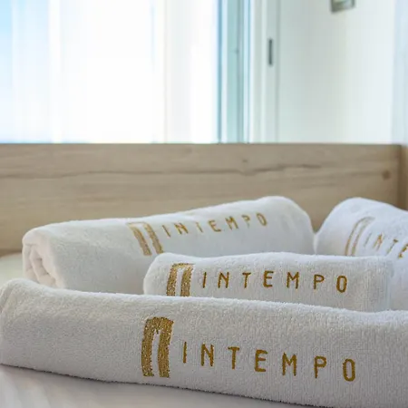 Intempo By Holuxe - 332 - 33th Floor